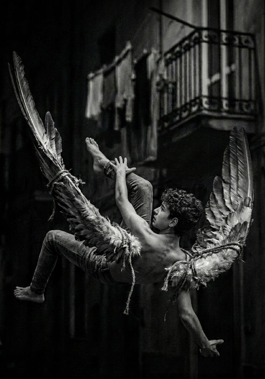 Breccia nel quotidiano il custode de Tempo Zero di fronte alla soglia